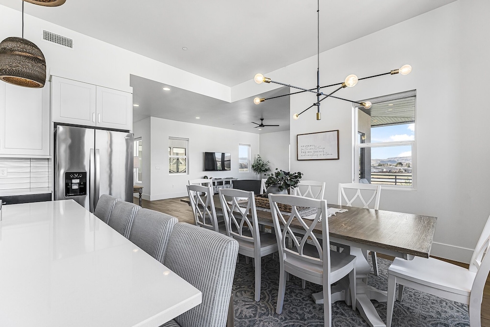 Villa #22 At Bloomington Country Club - Fairway To Heaven 3 Bedroom Condo