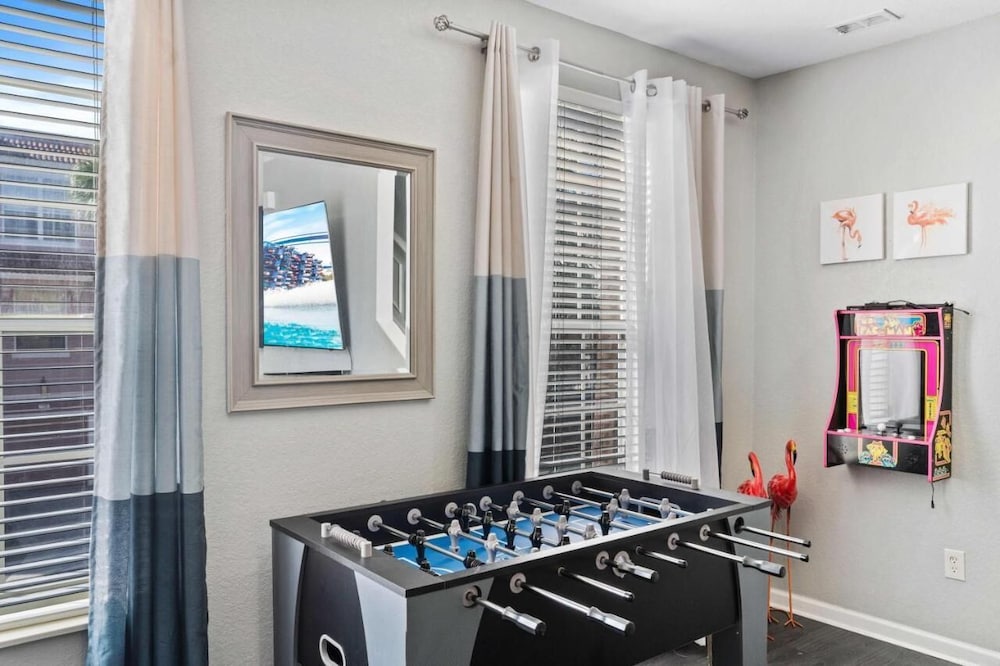 Vista Cay Swanky