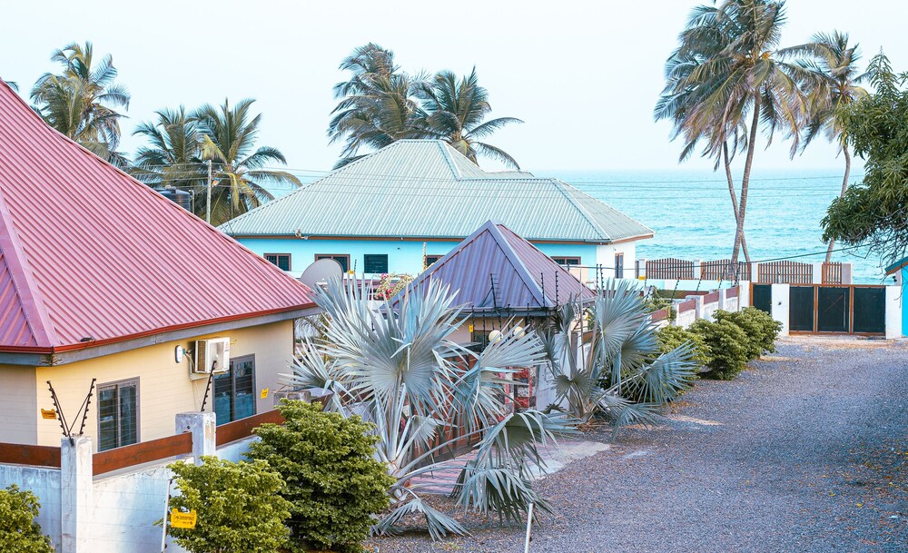 Afua Oparebea Courts view 4
