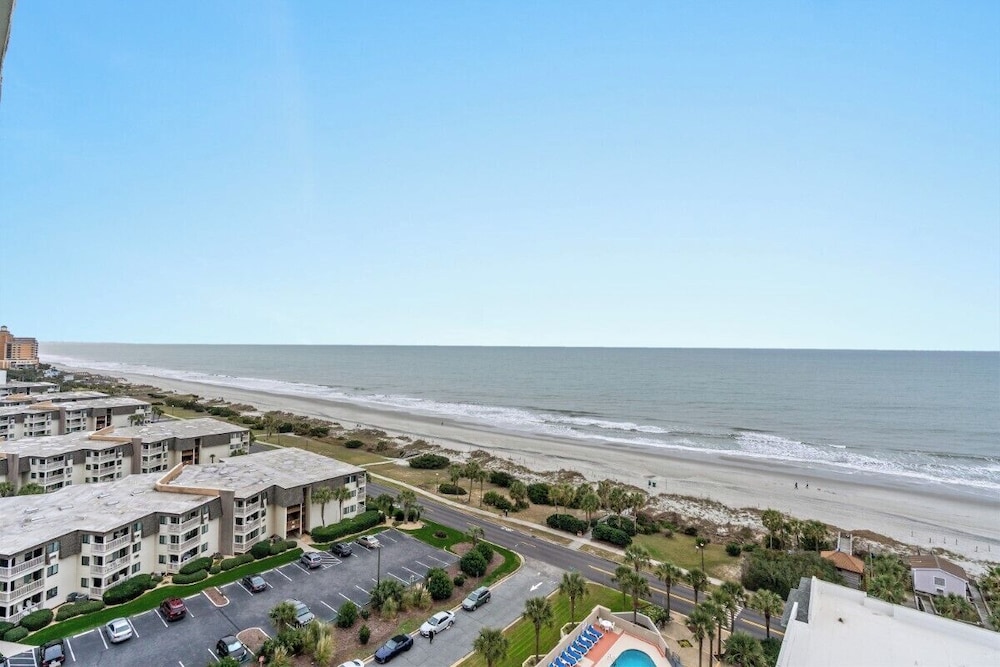 Units at Ocean Forest Plaza by Elliott Beach Rentals