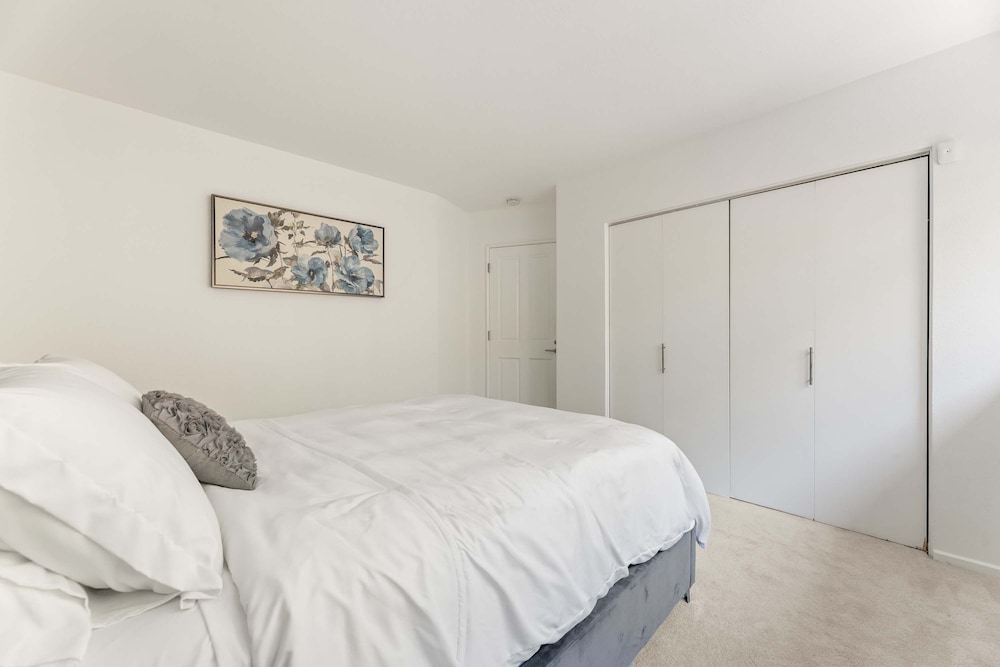 Allura Hollywood Hills LA s Most Incredible Views