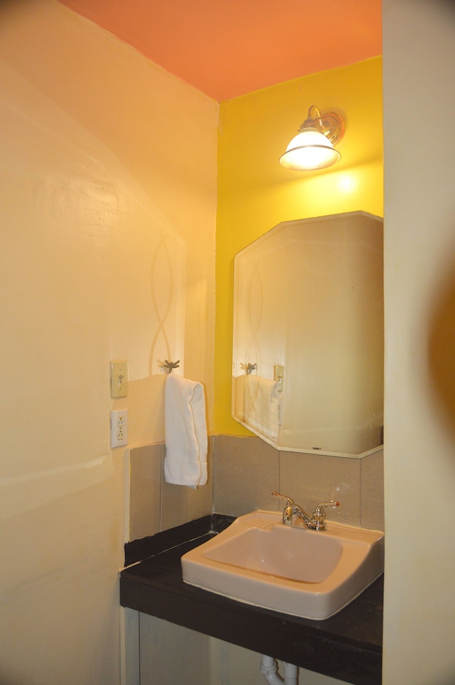 Howler Monkey Resort
