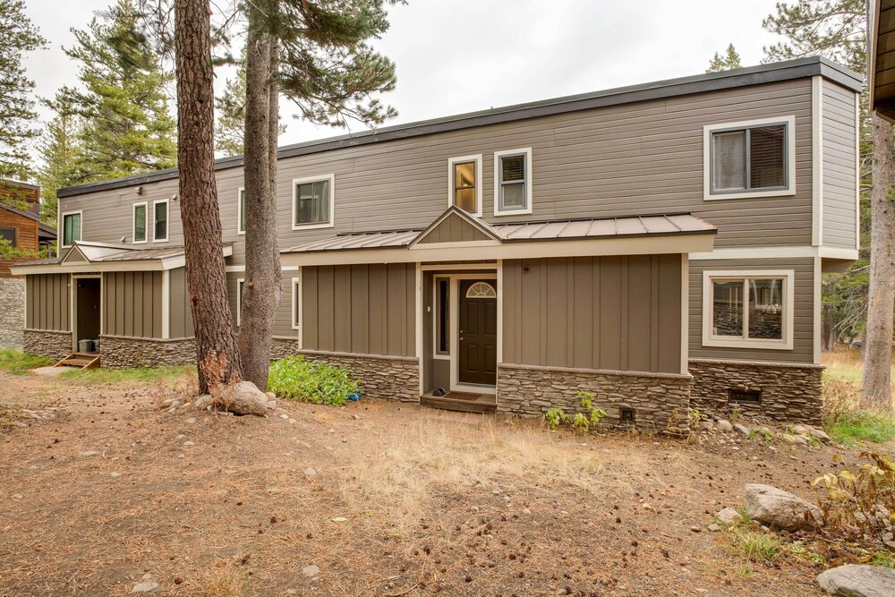Mountain Condo w/ Fireplace in Kirkwood Ski Resort view 4