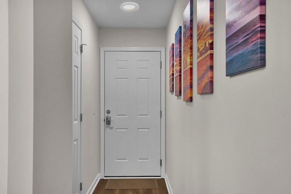 River Oaks 30h 2 Bedroom Condo