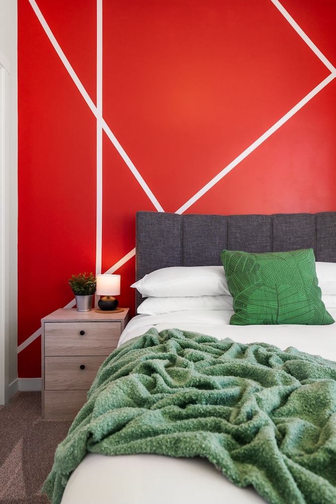 The Belmont Luxury NEW Home Free Indoorparking