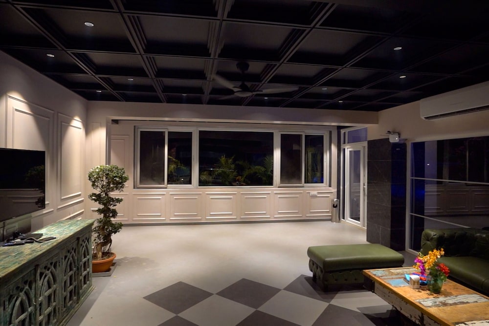 Red Door Villa by Shiloh Stays Igatpuri