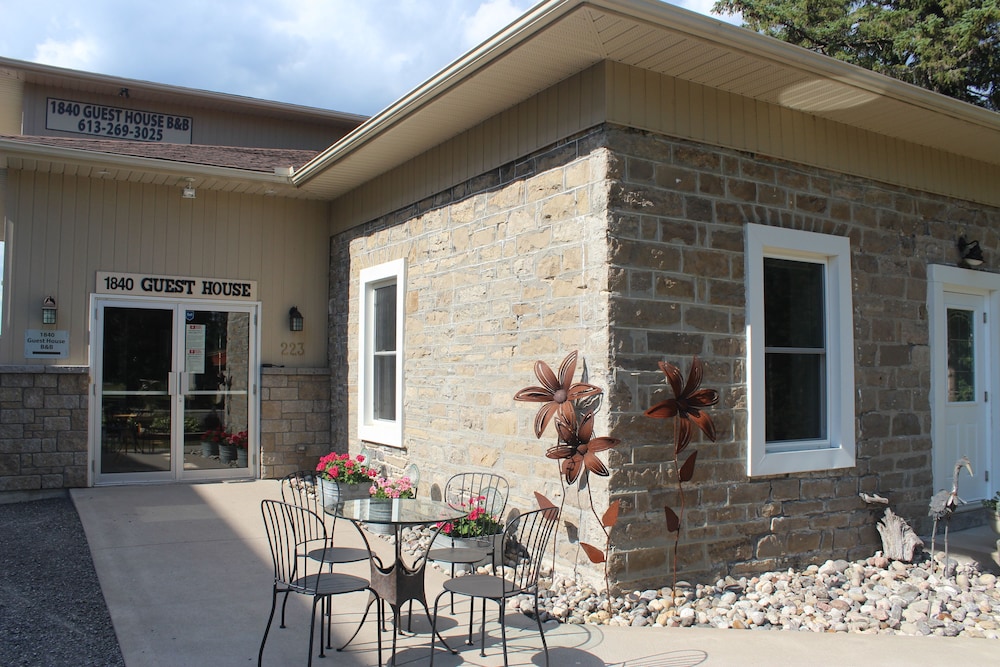 1840 Guest House