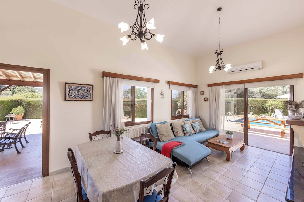 Villa Meadowlands