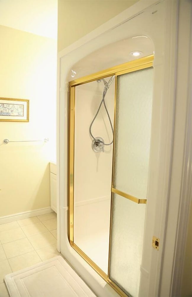 The White House Boutique Bed & Breakfast