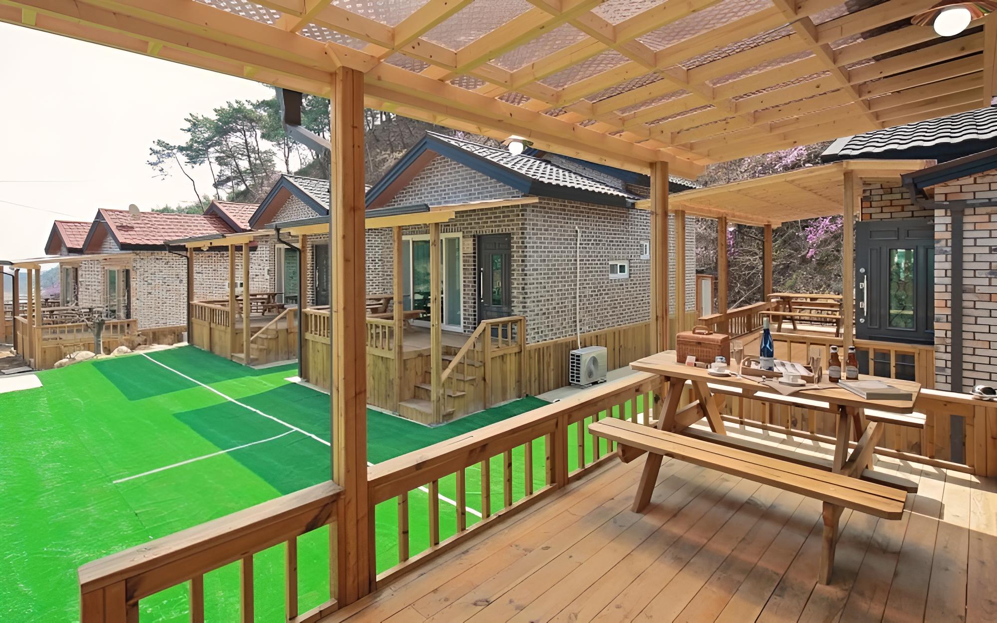 Seongju Saeyang Pension view 2