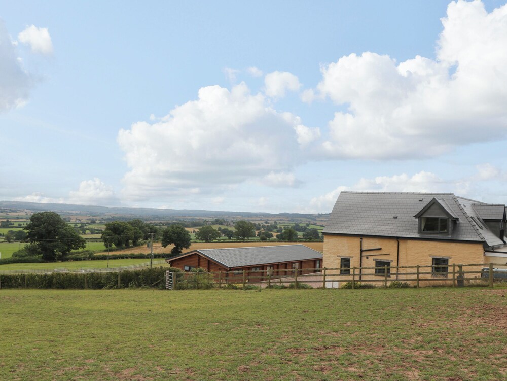 Palace Farmhouse