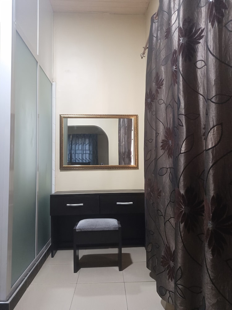Welcome Home to Accra Apartment for Short Stay Rental