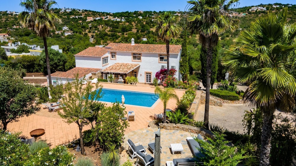 Faro Vacations - Quinta da Galina by Portucasa - Property Image 1