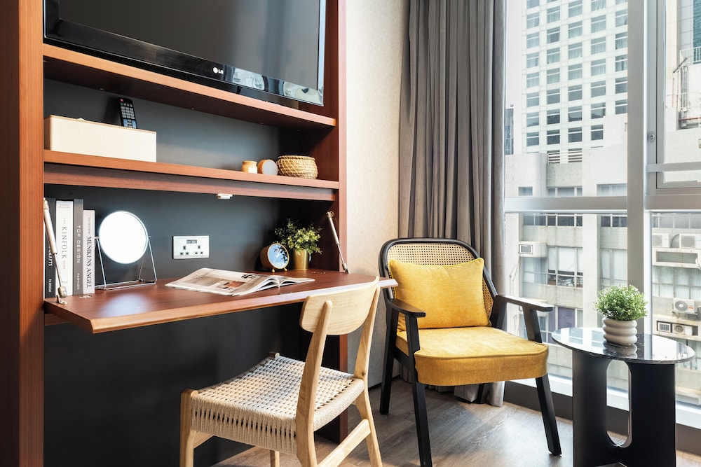 Dash Living on Queen's