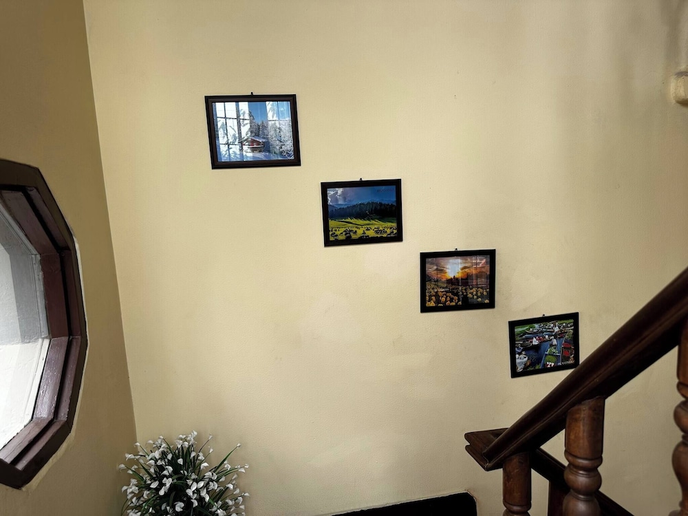 Dilan Residency Villa -5 Bedroom- Centrally Heated