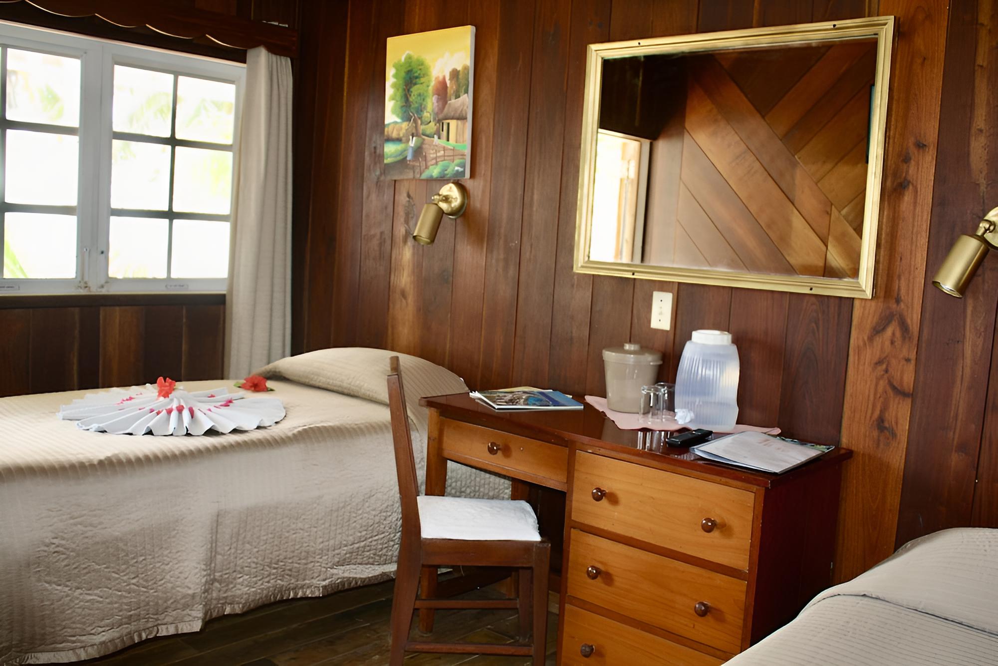San Pedro Holiday Hotel