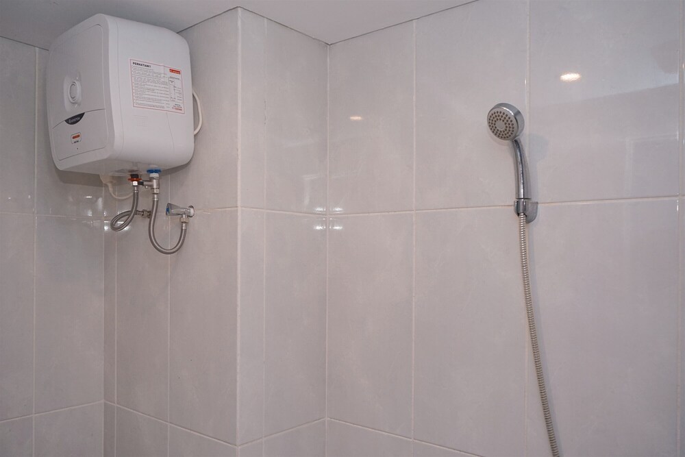 Tidy And Restful Studio At Serpong Garden Apartment