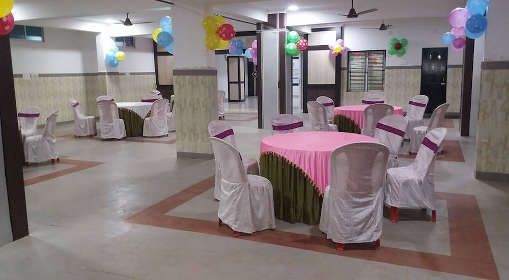 meeting & event spaces