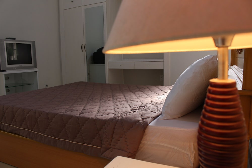 Des Ami Villa