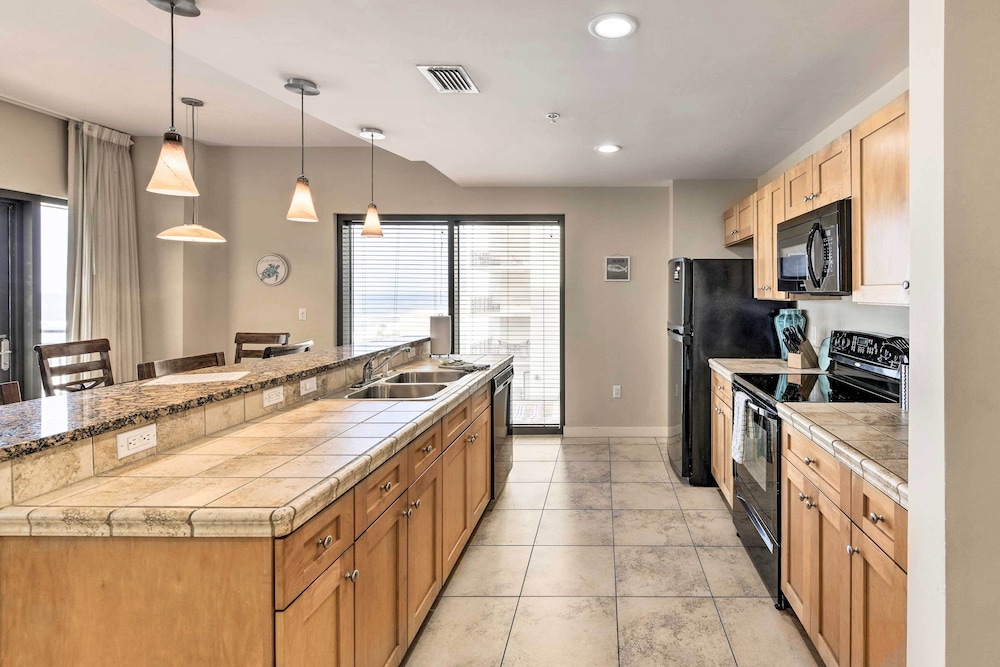 Scenic PCB Condo w/ Stunning Sunsets & Beach View!