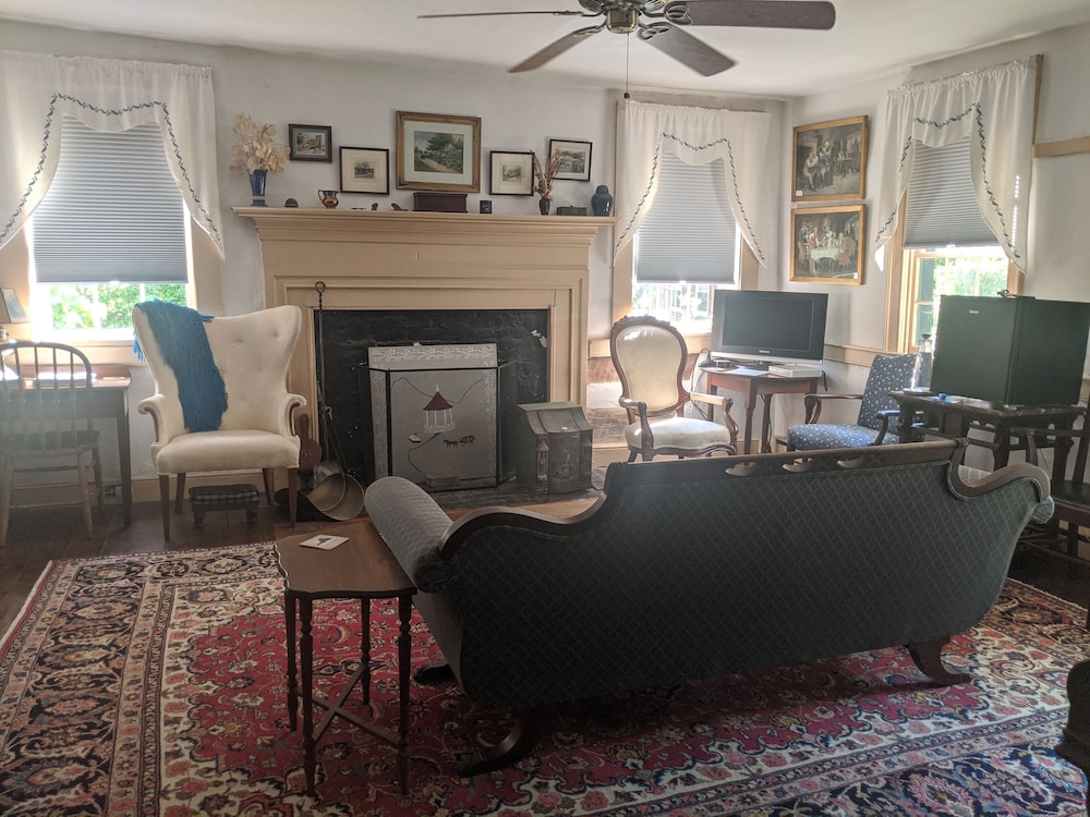 The Anderson Cottage Bed & Breakfast