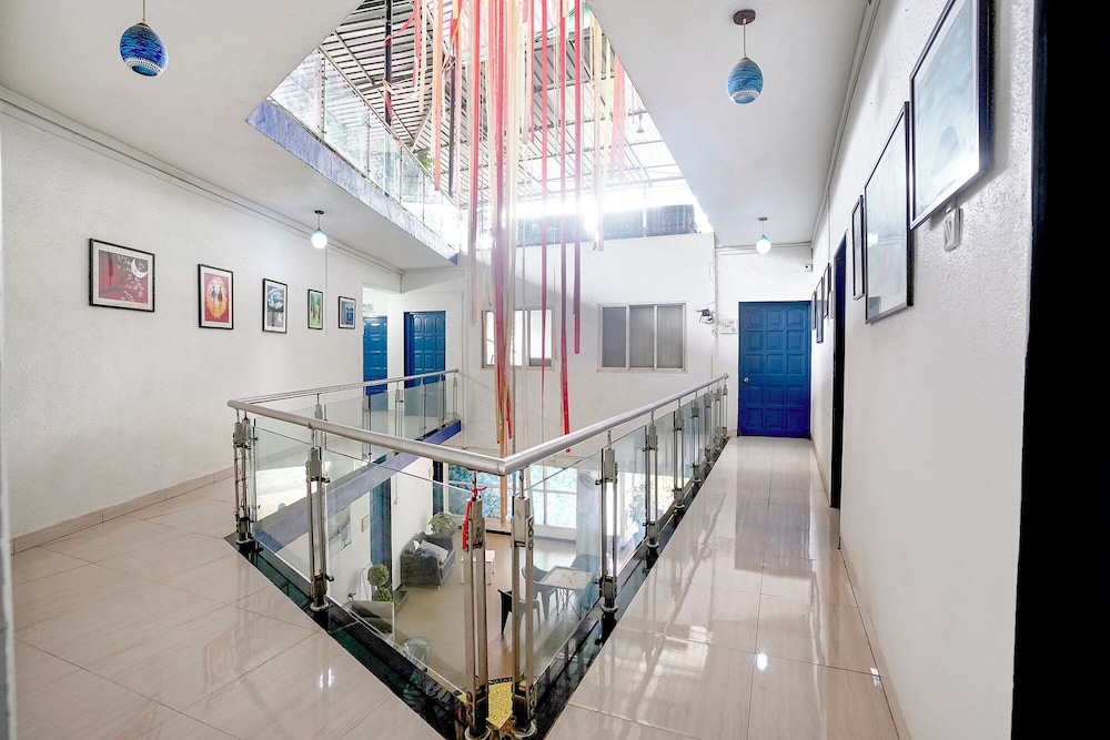 Fabhotel Mazzo Residency