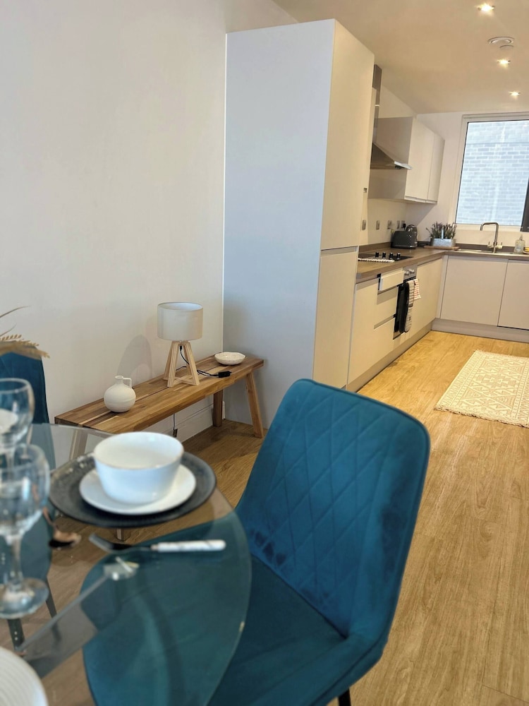 The Dyche - Central Manchester Spacious Apartment - Local Attractions