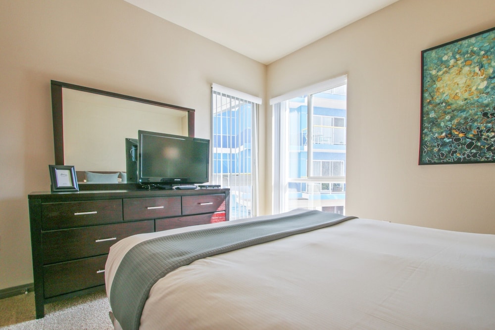 Global Luxury Suites at Marina Del Rey
