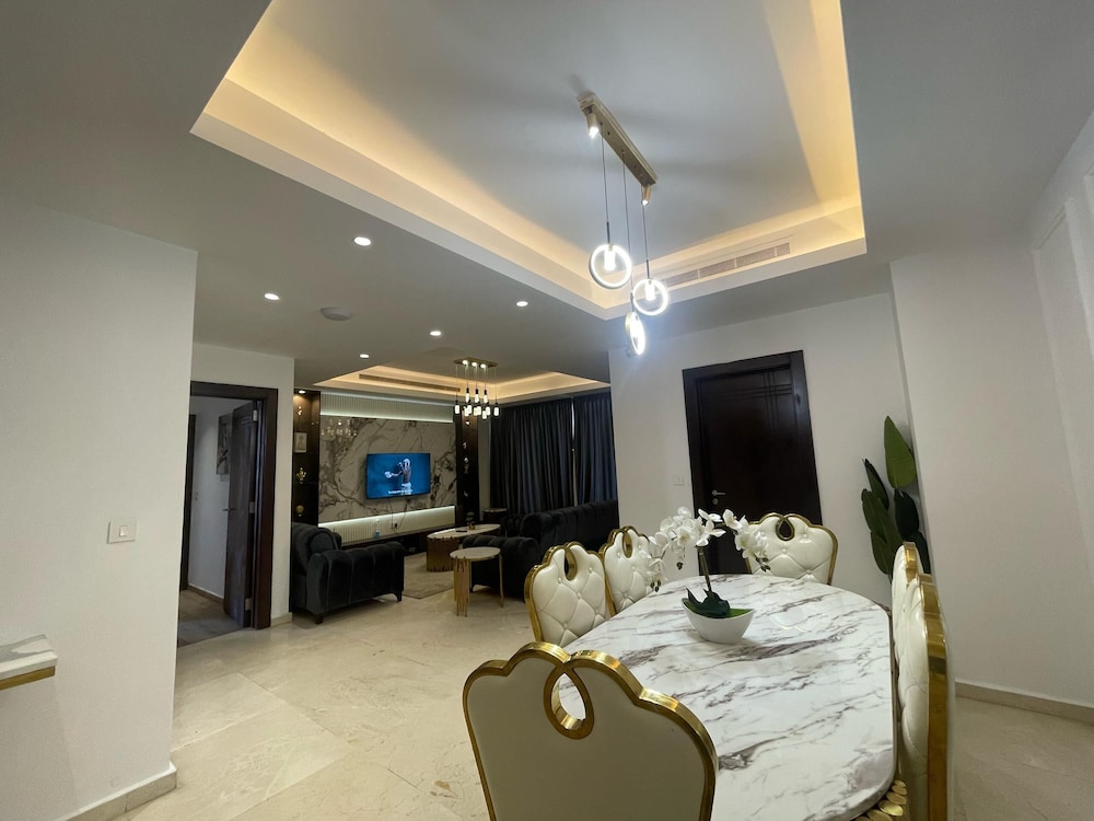 2beroom Apartments in Eko Atlantic City