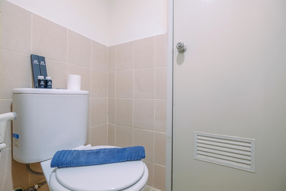 Cozy Living and Relaxing Podomoro Golf View 2BR Apartment