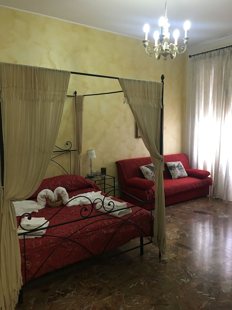 Damiani & Sister Guest House