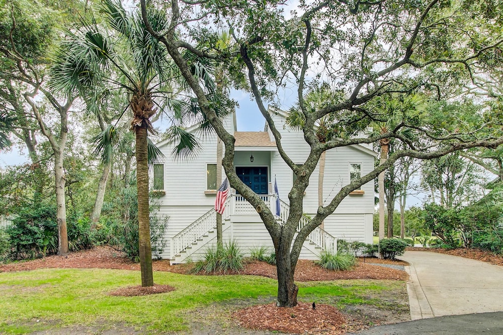 17 Oyster Row by Avantstay Lakefront Charm