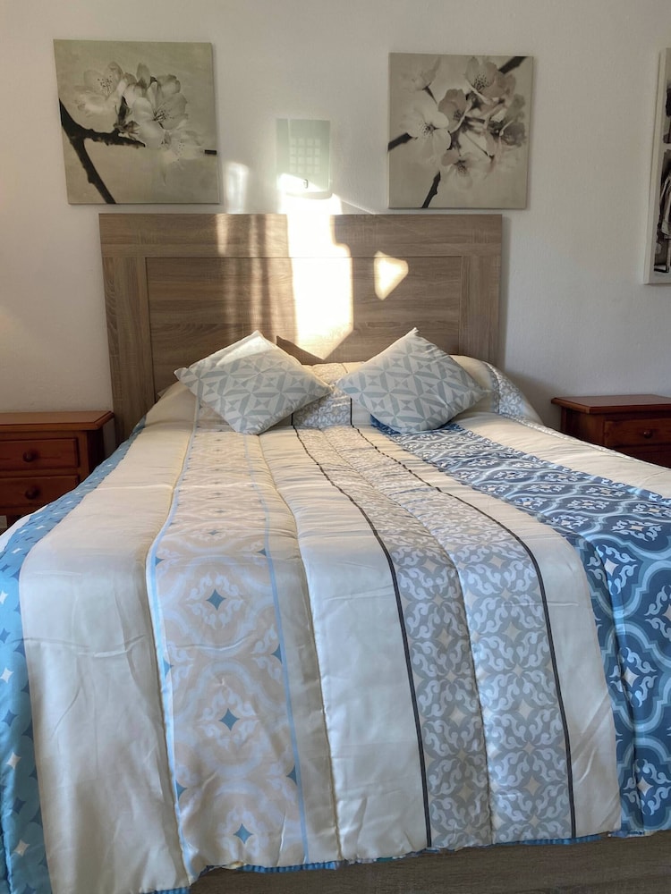 Apt In Benal Beach Resort, Wifi, 100m From Beach