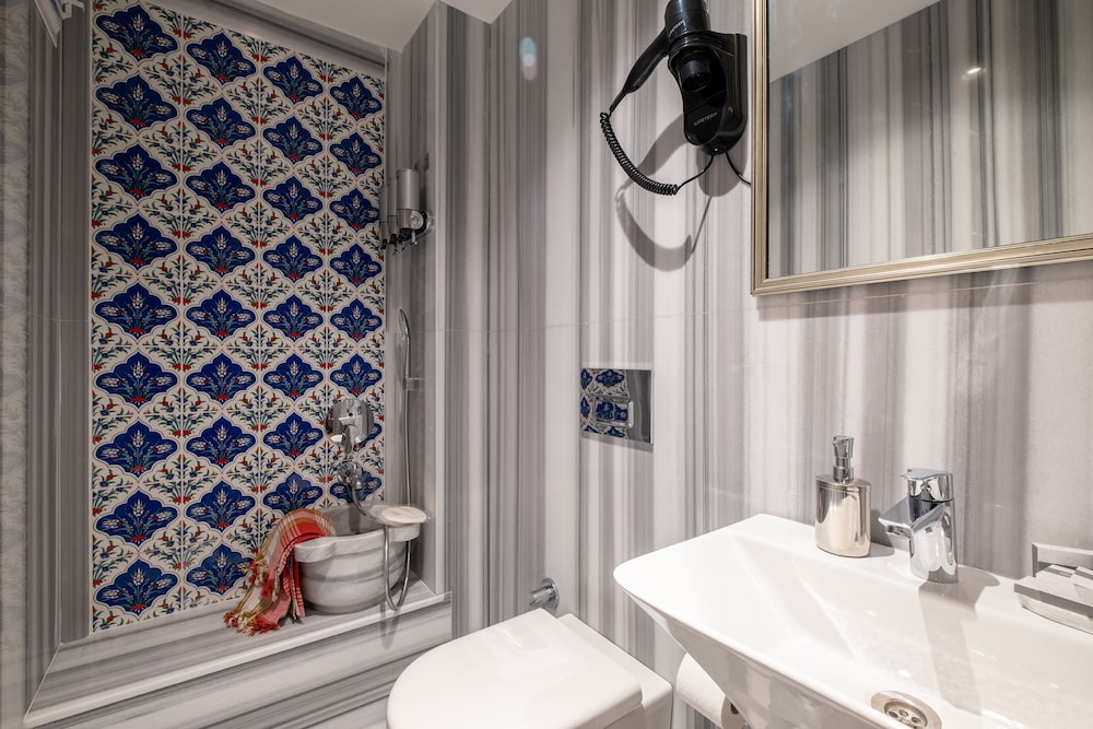 The Platine Plus Süiti - Image 19