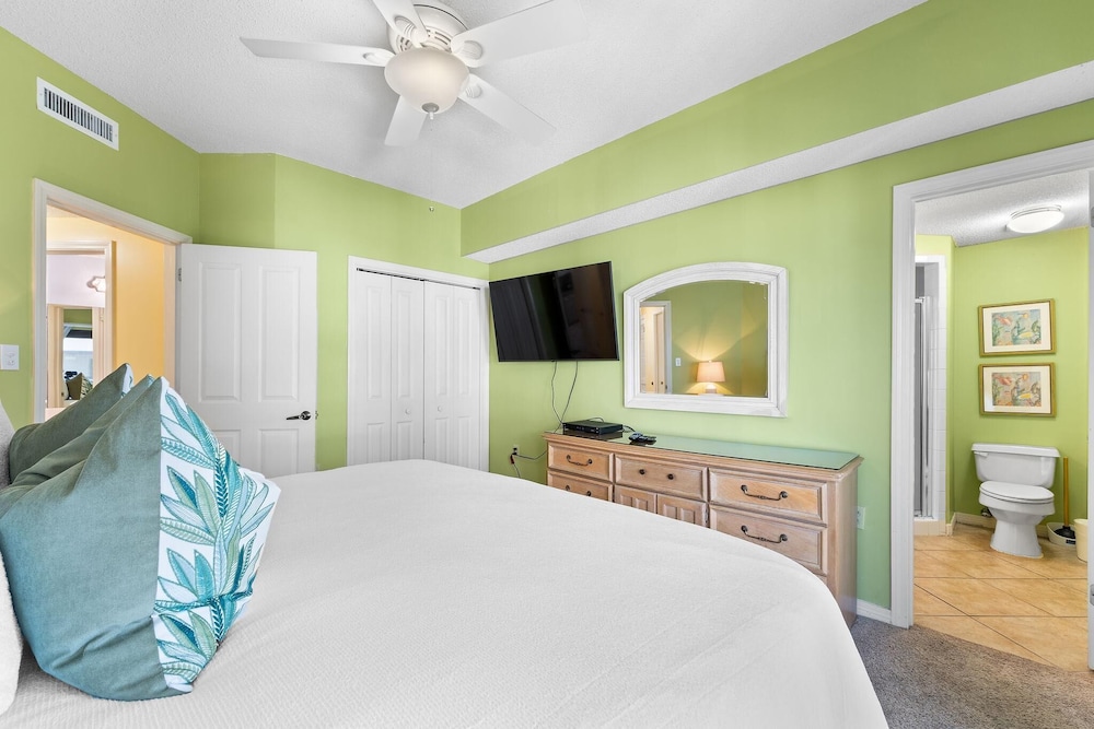 The Palms West 311