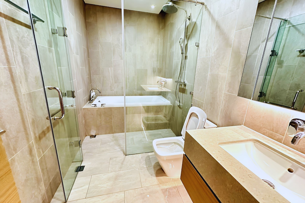 Lancaster Hanoi City Center Apartments