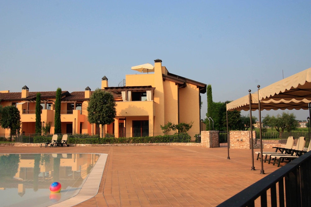 Lugana Village Resort & Sporting Club