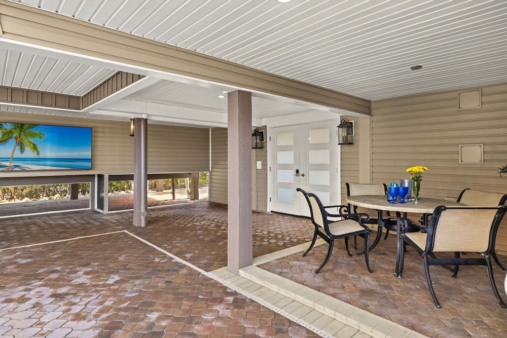 21381 Widgeon Point 6 Bedroom Estate
