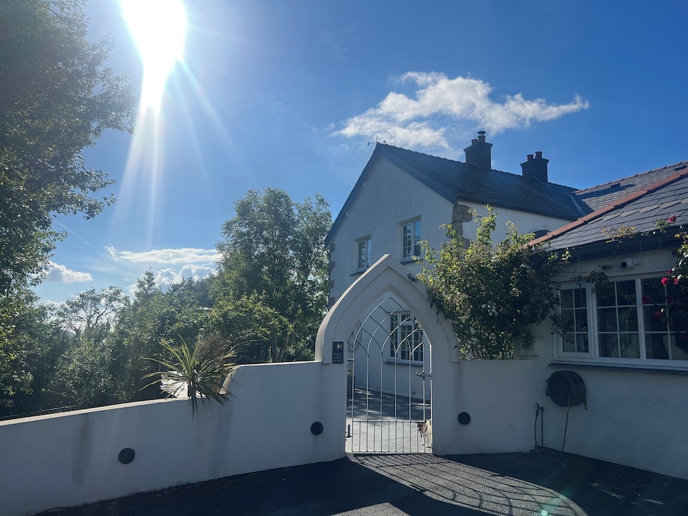 The Manor House Skerry Vore