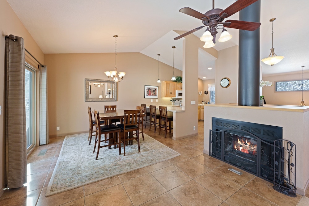 8 Umpqua Ln 4 Bedroom Home