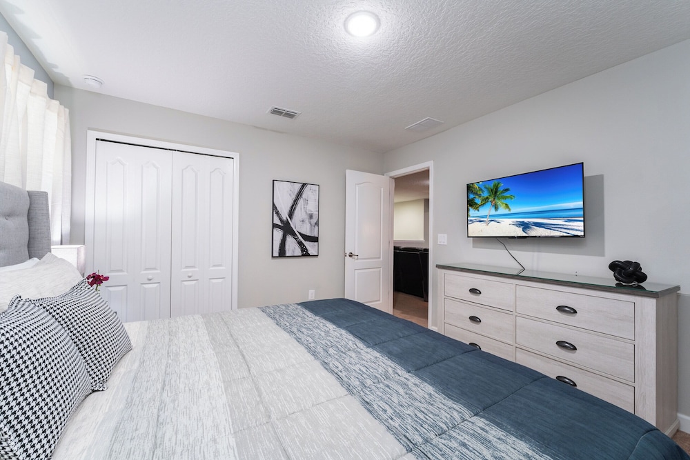 9BR Family Villa Pool Near Disney