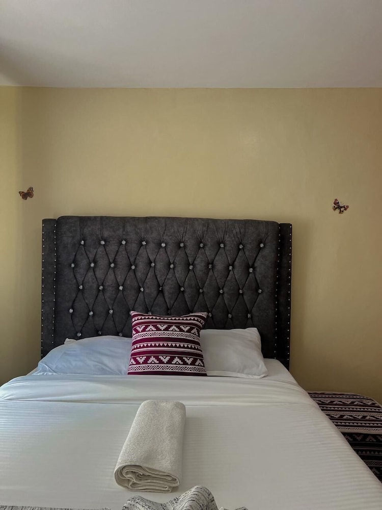 Lux Suites Cabre Apartments
