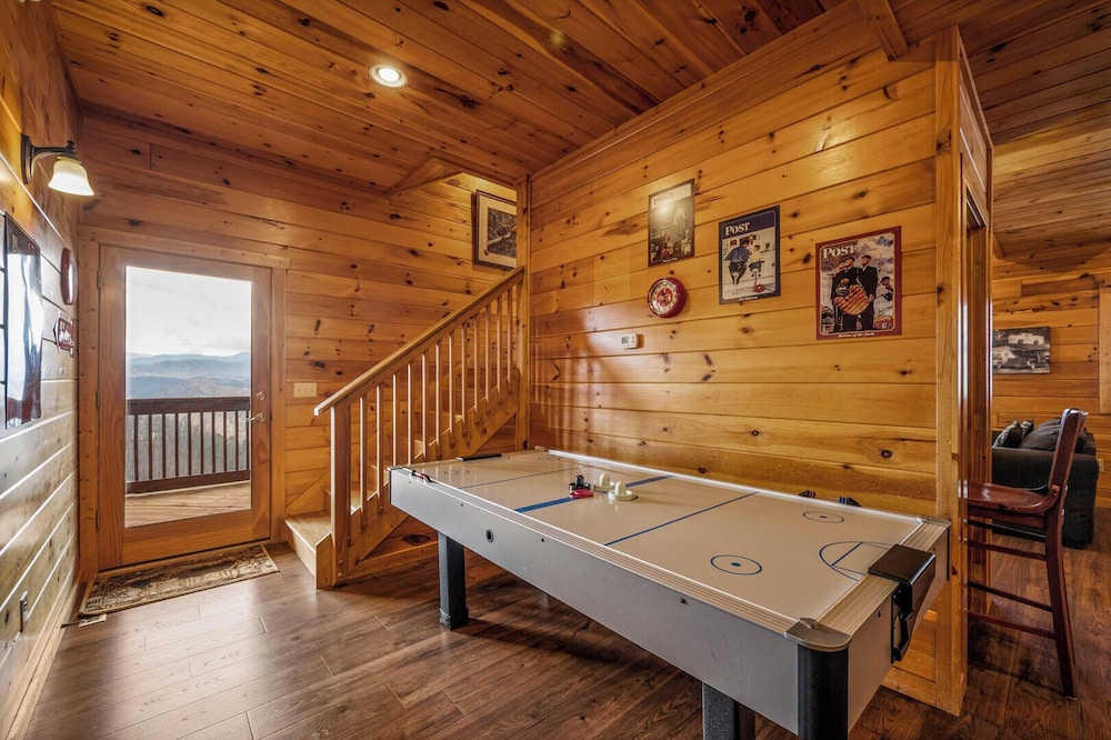 Lookout Lodge