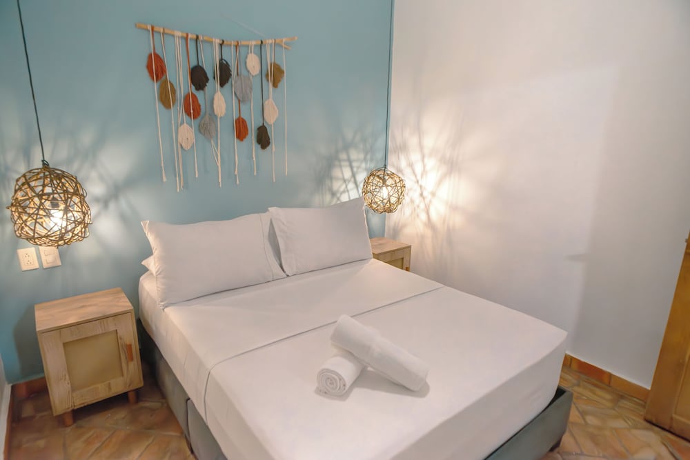 Traveler Hostel