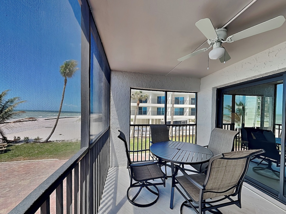 Seaside 1 by Distinctive Beach Rentals