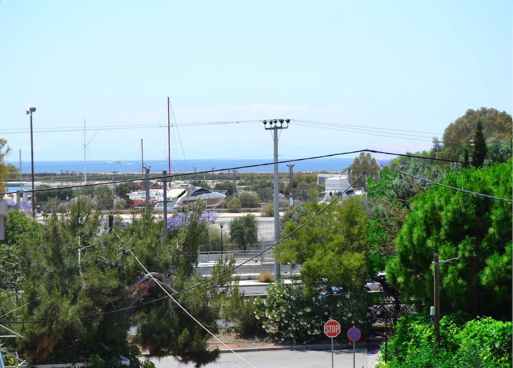 Glyfada Seaside Residence
