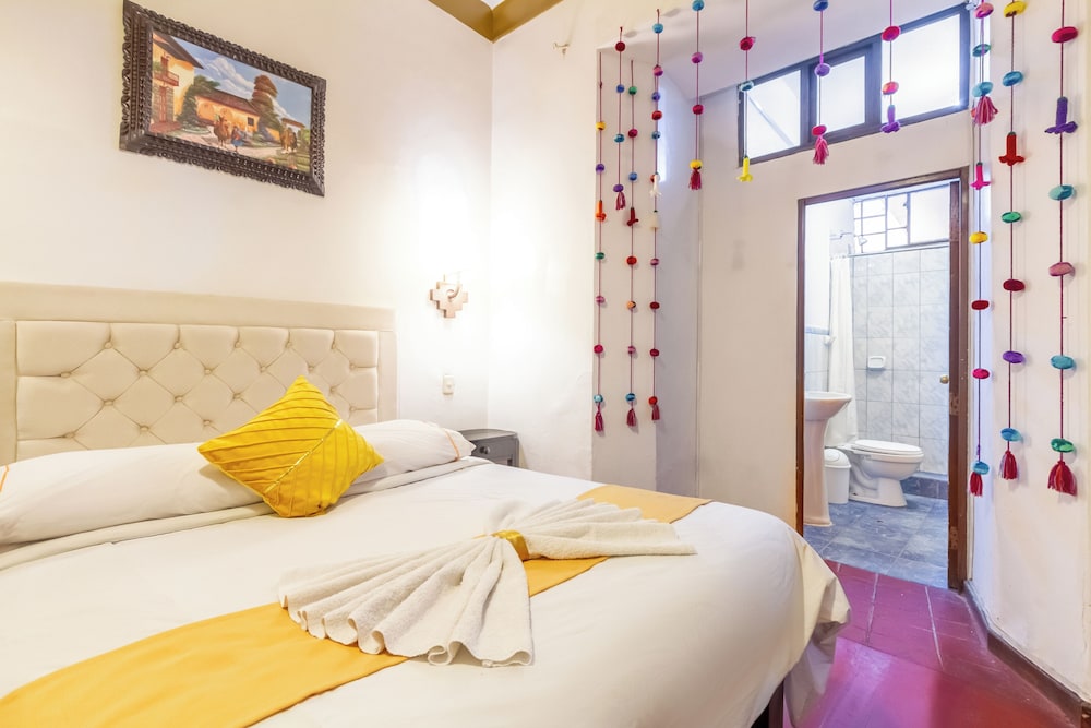 Hotel Campanario