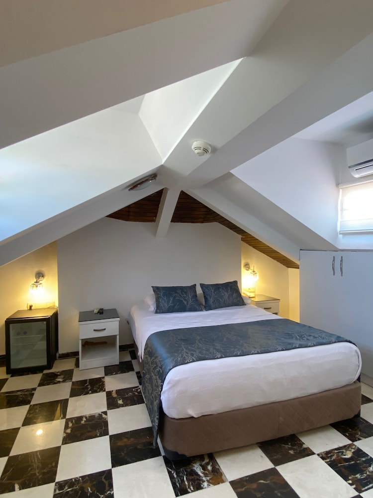 Castle Eski Şehir - Image 94