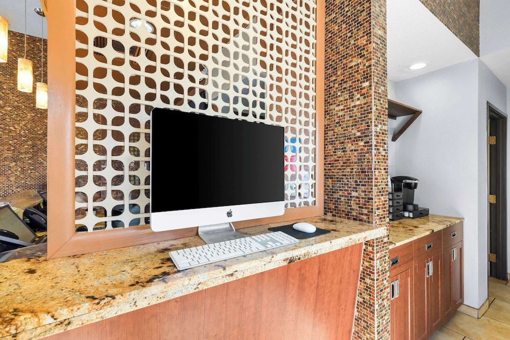 SureStay Plus by Best Western Twentynine Palms Joshua Tree - Property Image 10