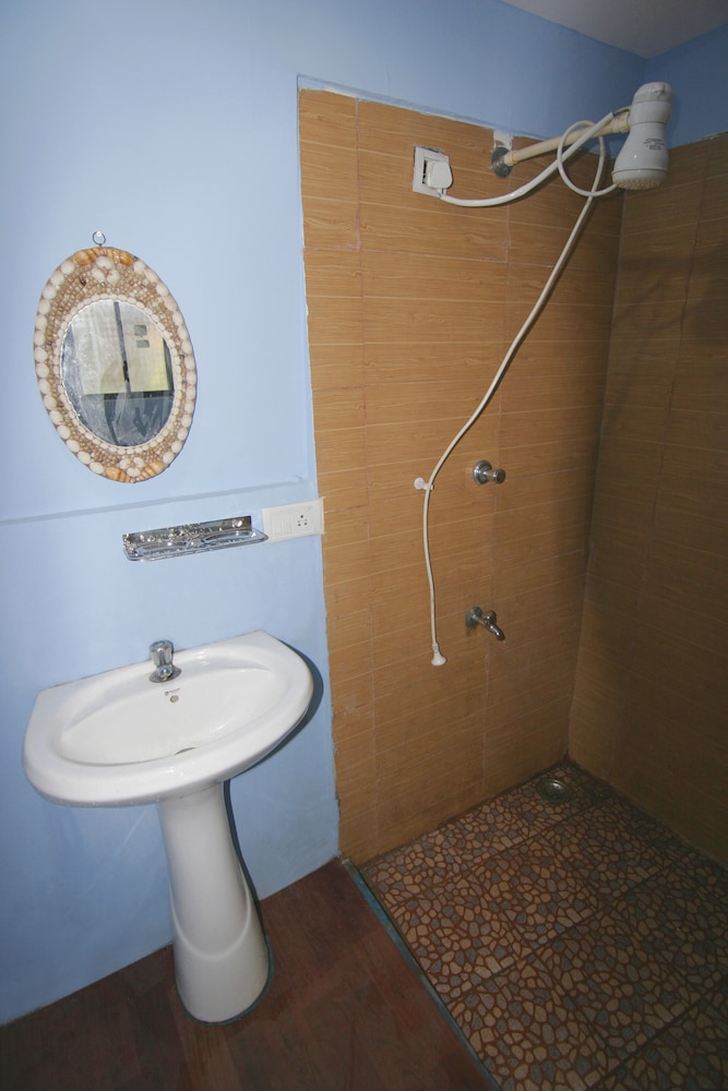 Rudra Holidays Guest House